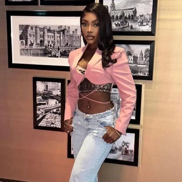 Zara Pink Stitch Detail Cropped Blazer - Picture 7 of 11